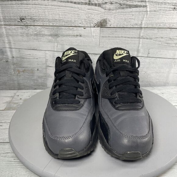 Nike Air Max 90 GS Black Volt Leather GS Boys/Mens sz 7 Women’s 8 833412-032 - Picture 3 of 11
